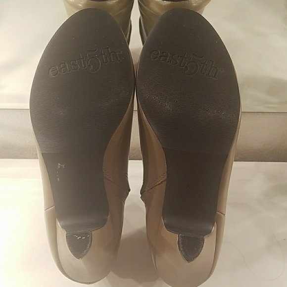 Shoes - Picture 5 of 5